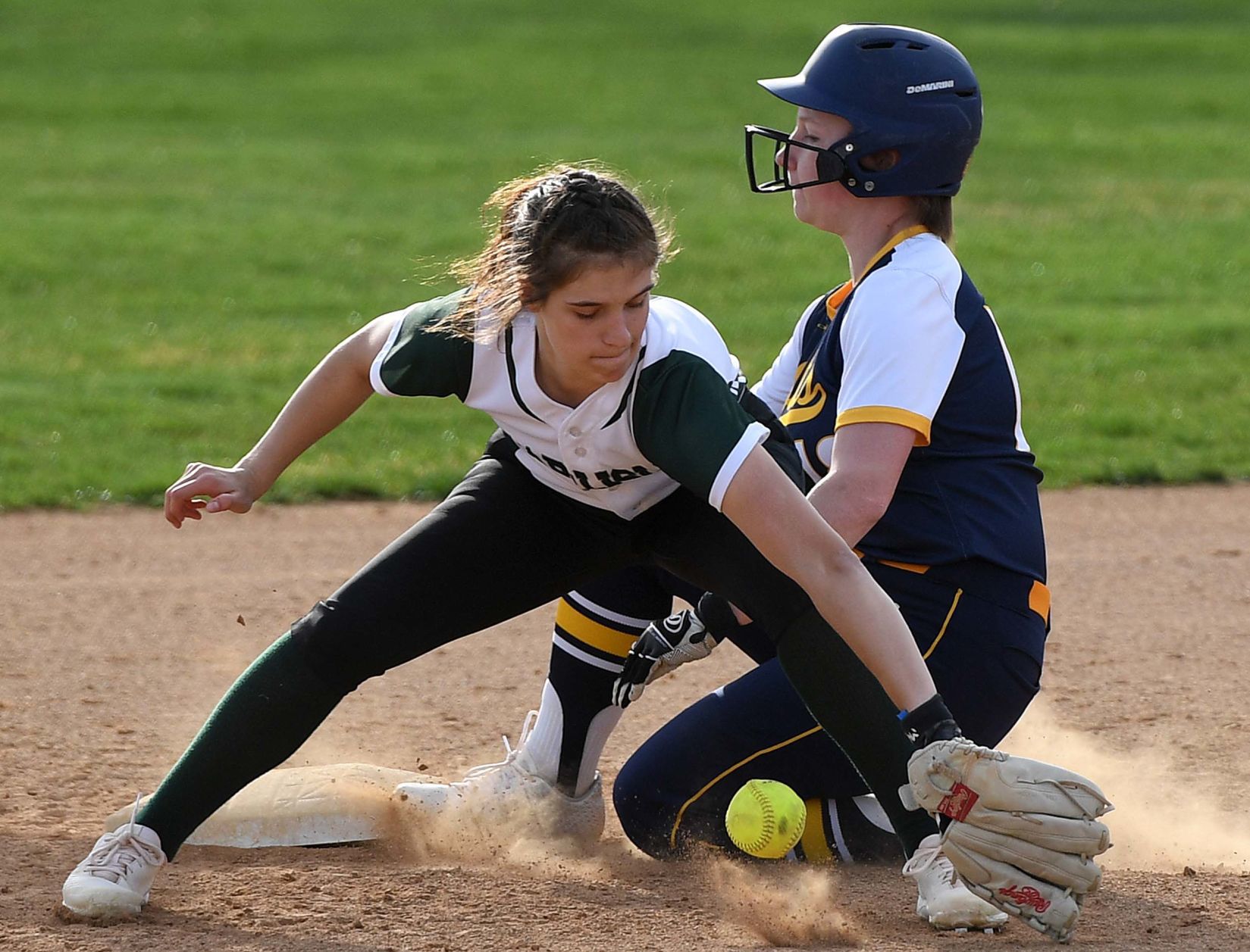 Carlisle Cedar Cliff Softball